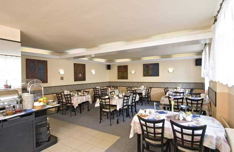 Hotel Stirka Prag Restaurant foto